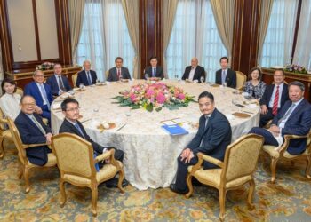 CE seeks views on HK’s development