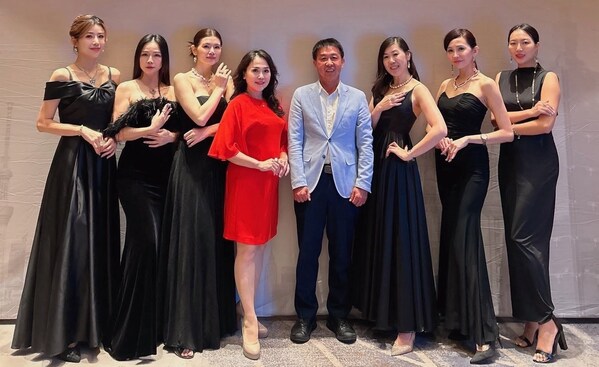 International Jewelry Artist Karjengon’s Works Featured in Global EMBA Charity Jewelry Show to Support Education in Rural Areas