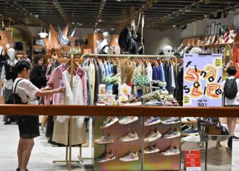June retail sales up 4.6%