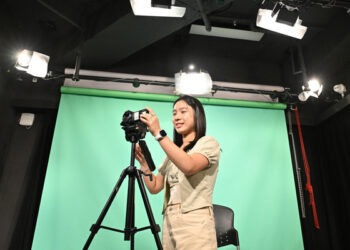 Media interns take stage in Hunan