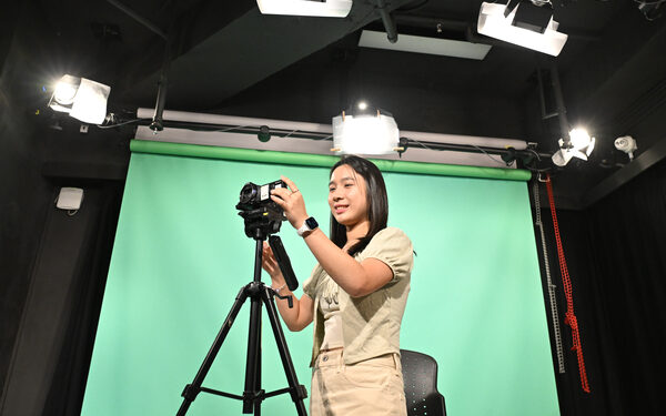 Media interns take stage in Hunan