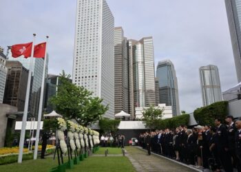 CE attends Victory Day tribute