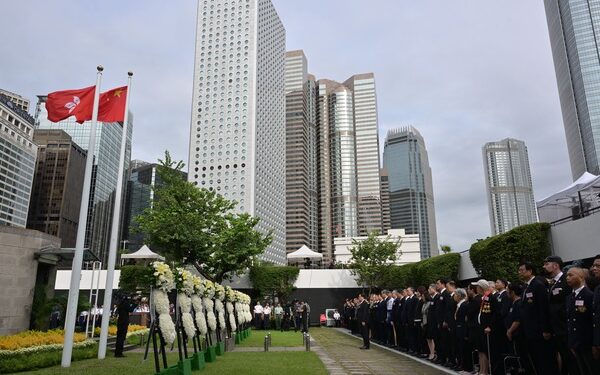 CE attends Victory Day tribute