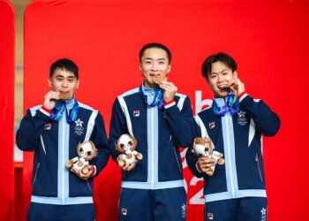 Cyclists claim historic bronze